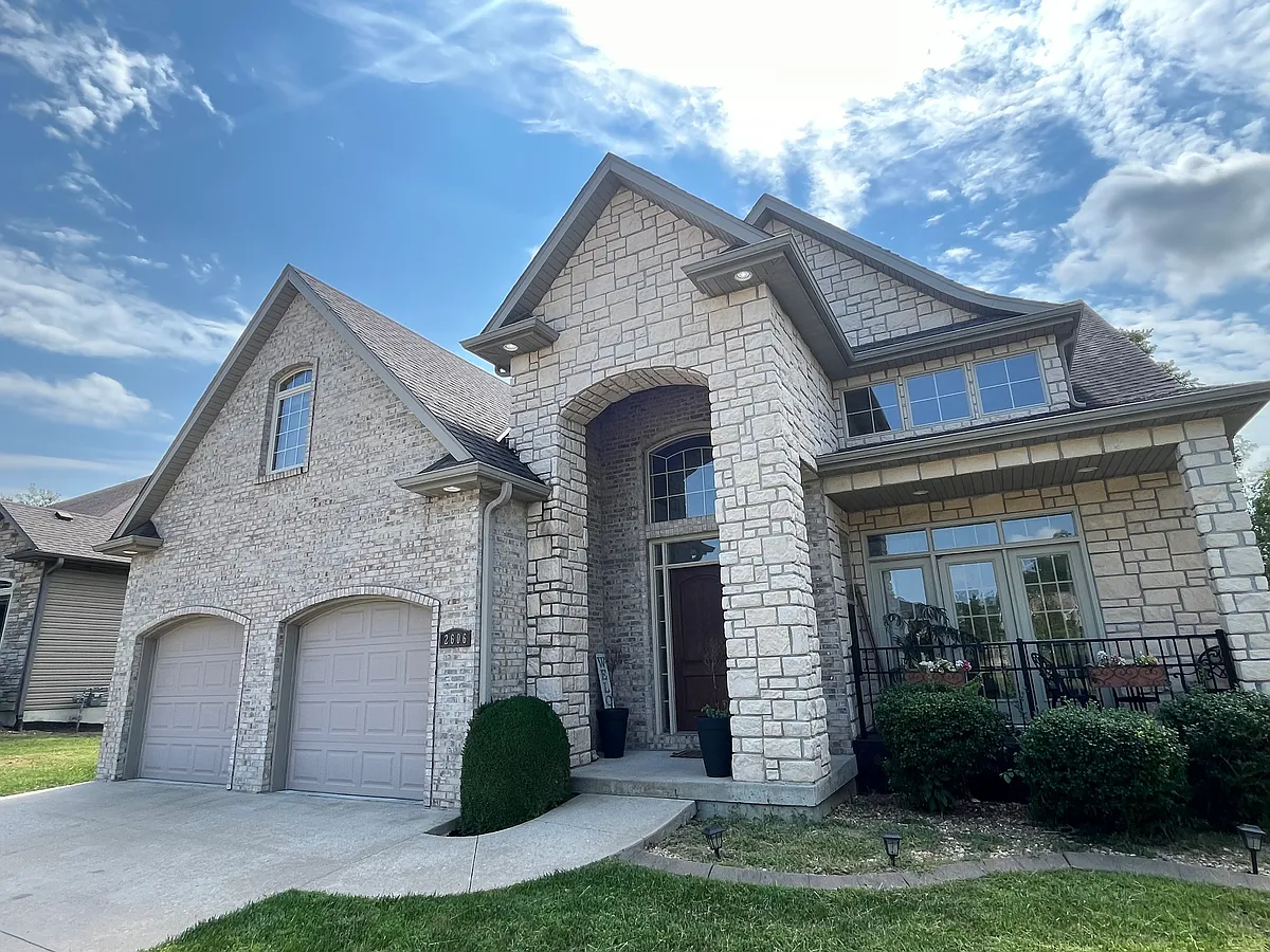 Building Photo - 2606 Stratford Chase Cir