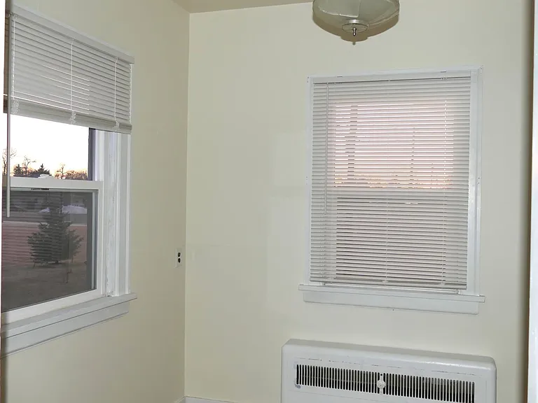 512 13th St N #1 — Photo 11