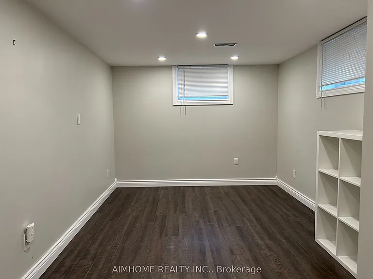 2415 Edith Ave — Photo 20
