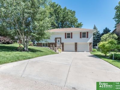 20232 Gateway Rd, Elkhorn, NE, 68022