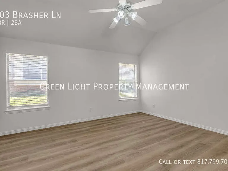 403 Brasher Ln — Photo 16