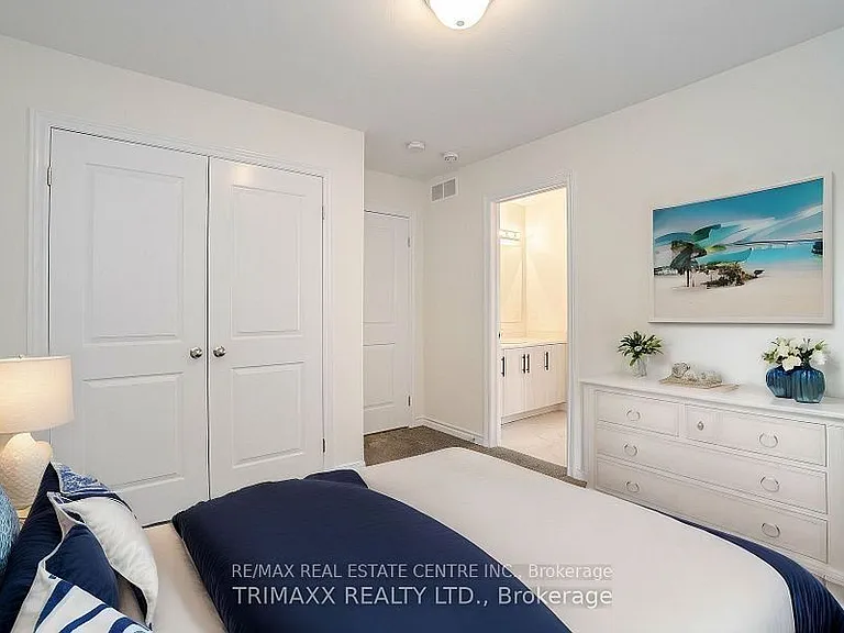 36 Henry Maracle St #UPPER — Photo 14