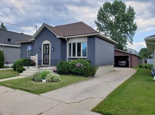 2413 15th St, Two Rivers, WI 54241