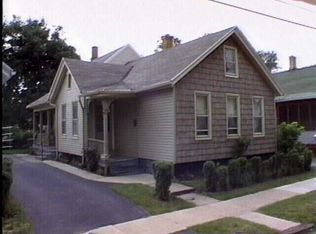 105 Evergreen St, Rochester, NY 14605