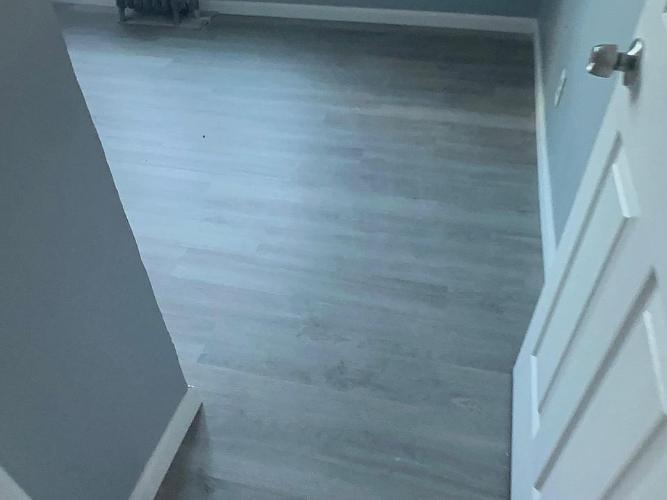 1st image of 22 Chelsea Ave Floor 2