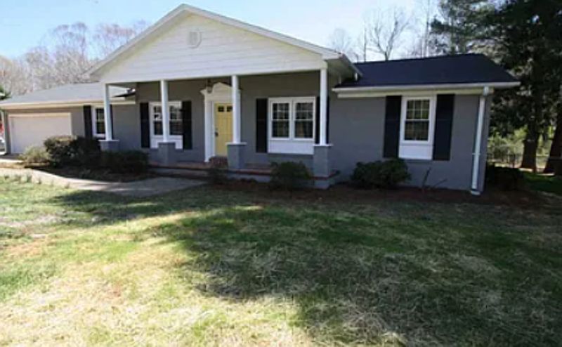 1st image of 204 Plano Dr