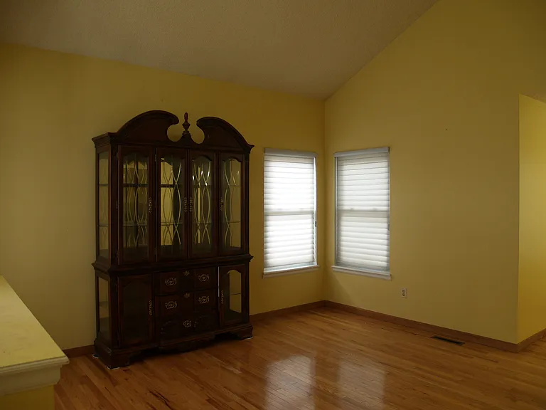2419 S Gray Dr — Photo 53
