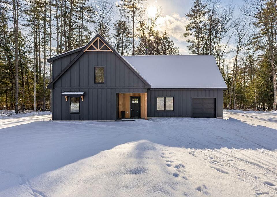 1st image of 62 East Point Way