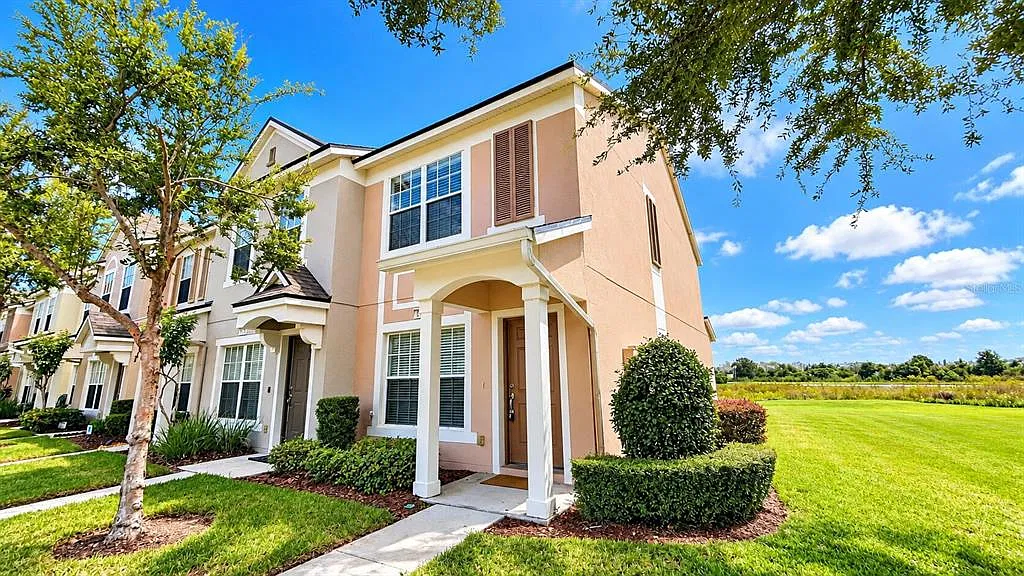 2 bed, 2.5 bath, 1184 sqft, $1,795 — Photo 3