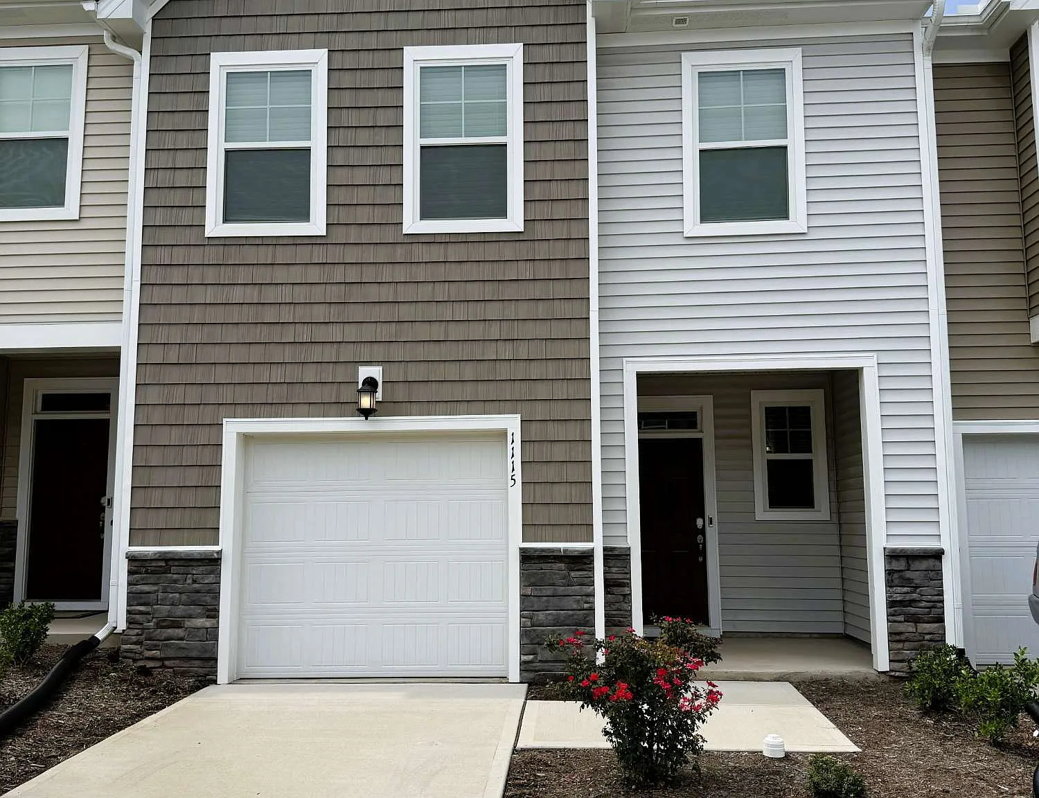 3 bed, 2.5 bath, 1870 sqft, $2,195 — Photo 1
