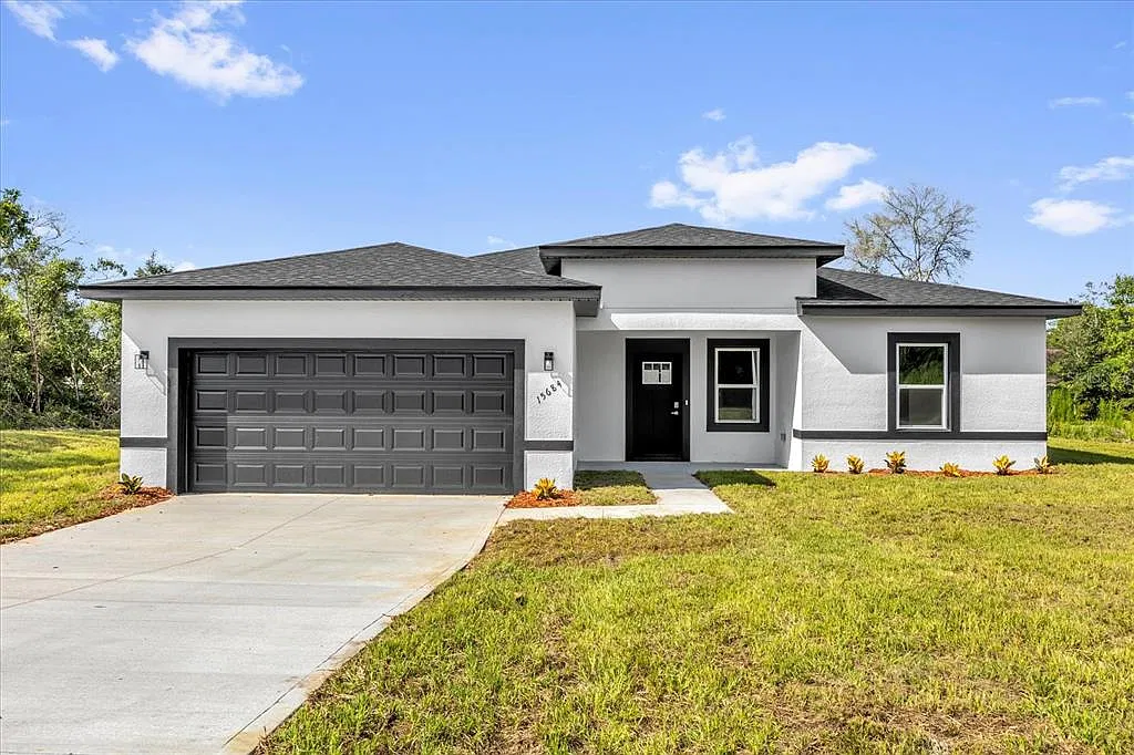 4 bed, 3.0 bath, 1865 sqft, $1,900 — Photo 1