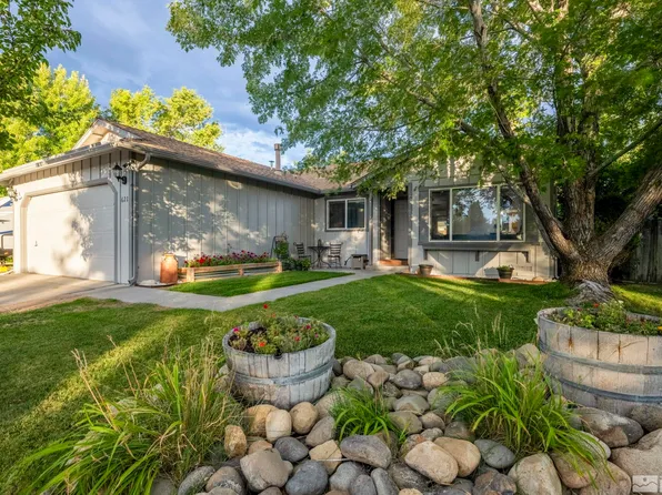621 Fay Ct, Gardnerville, NV 89460