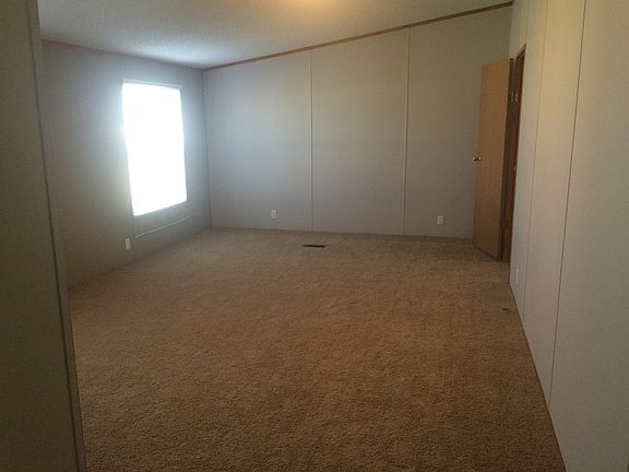 5th image of 17121 Diane Dr