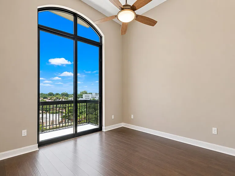 701 S Olive Ave #303 — Photo 9