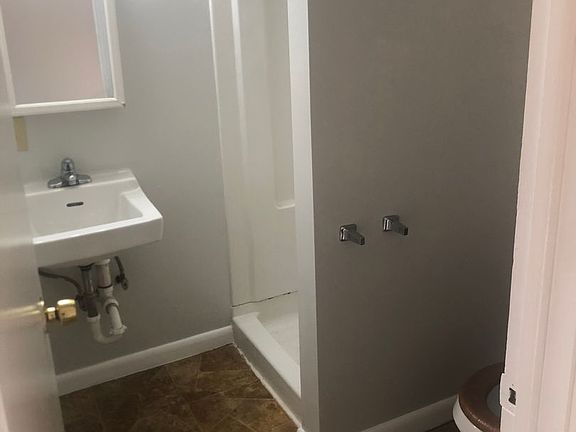 3rd image of 919-925 N Prince St #919-3