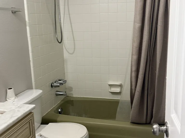 700 Mayflower Ave — Photo 12