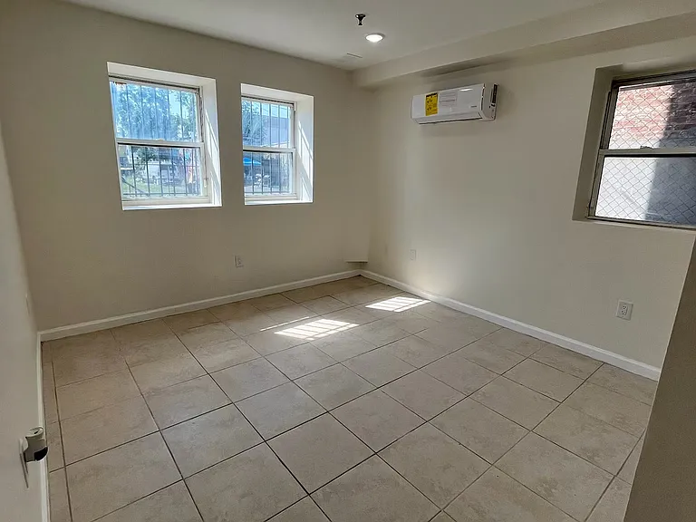 81 Bergen Ave #1 — Photo 5