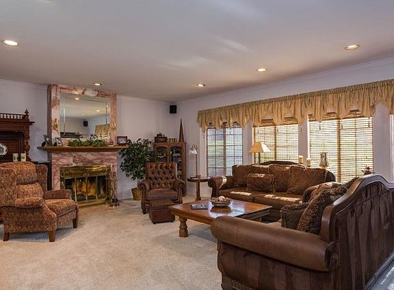 Formal Living Room With Wet Bar