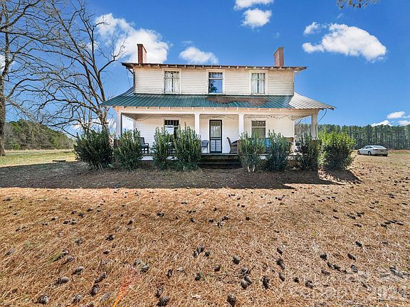 5th image of 1347 Newsome Rd