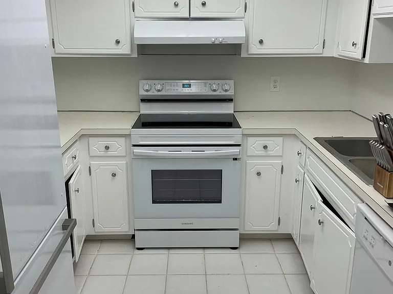 315 Venetian Dr #6 — Photo 22