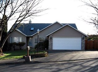 389 SW 1st St, Dundee, OR 97115