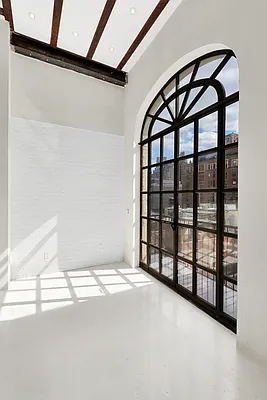 Sold by SERHANT. | media 22