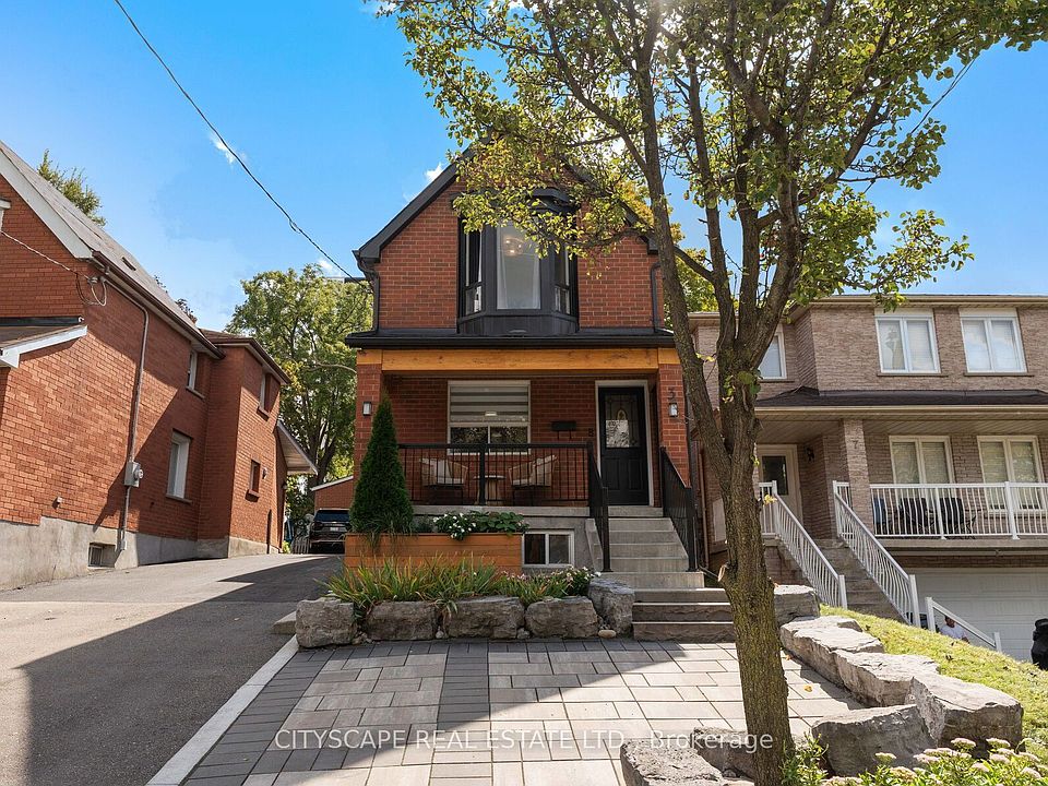 1st image of 3 Cardell Ave