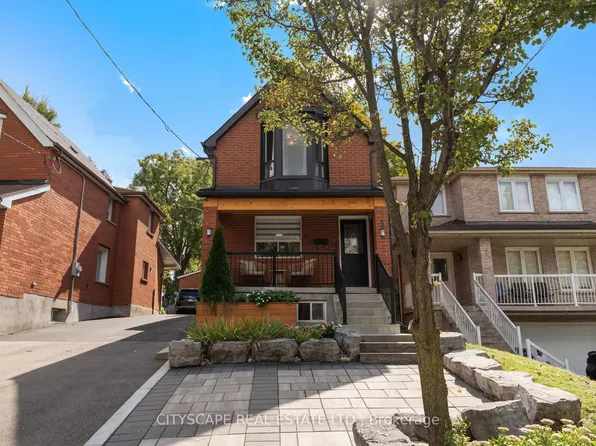 3 Cardell Ave, Toronto, ON M9N 1S4