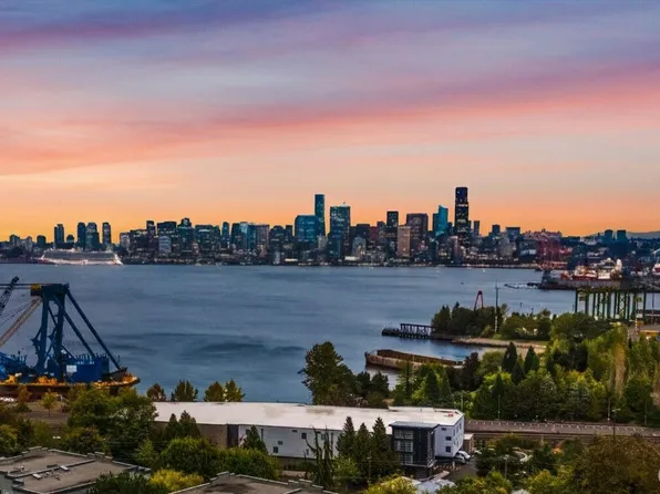2349 Harbor Avenue SW #702, Seattle, WA 98126