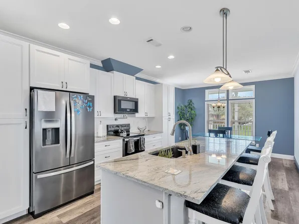 124 Plantation Boulevard, Lake Worth, FL 33467