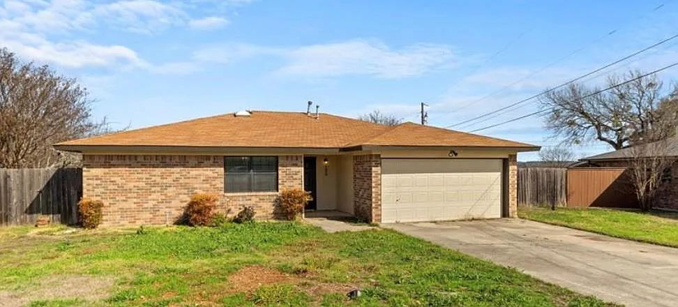 3 bed, 2.0 bath, 1146 sqft, $1,500 — Photo 3