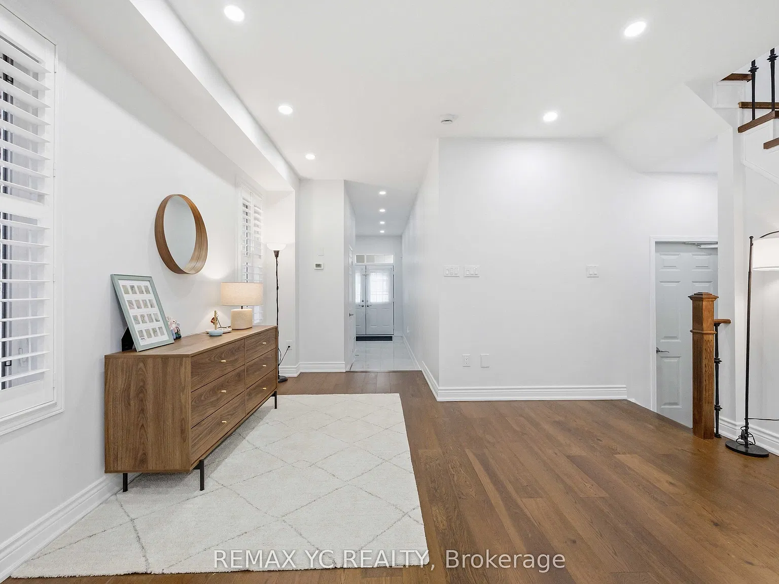 1 bed, $1,000 — Photo 3