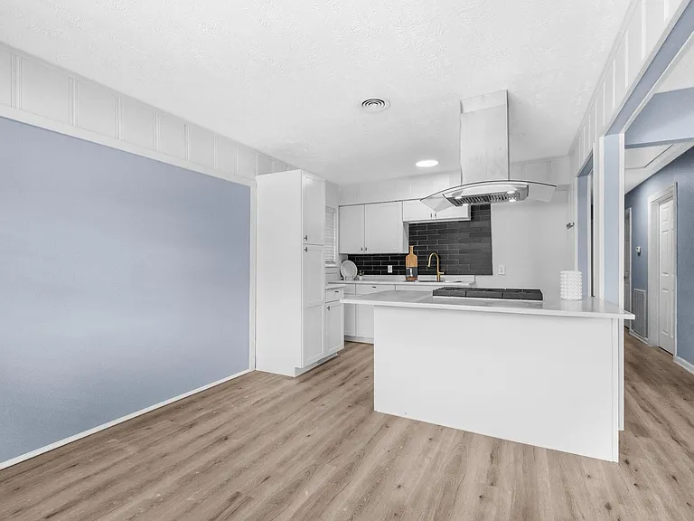2119 Linden Creek Ln #A — Photo 5