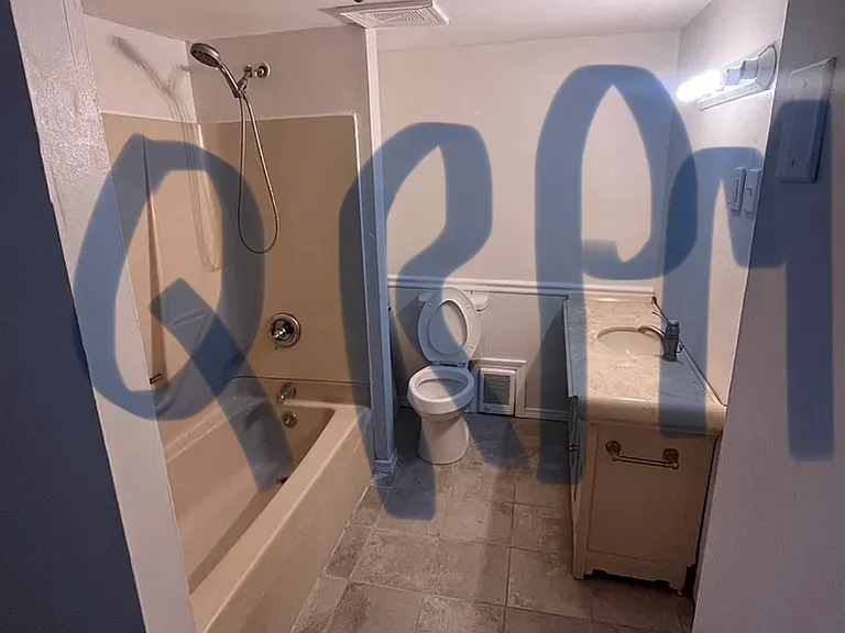 309 S Maple Ave — Photo 2