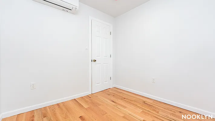 Rented by Nooklyn NYC LLC | media 22
