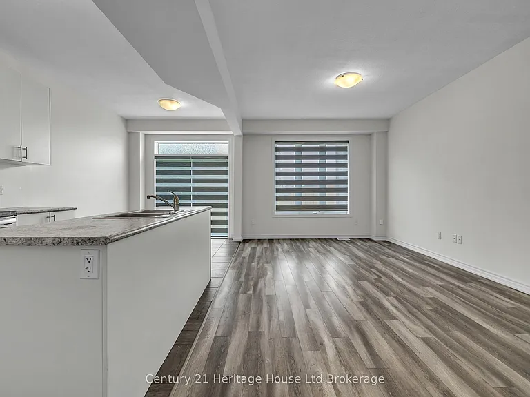 194 Links Cres — Photo 2