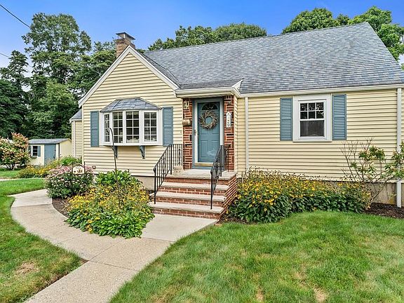 3rd image of 29 Blossom Ln