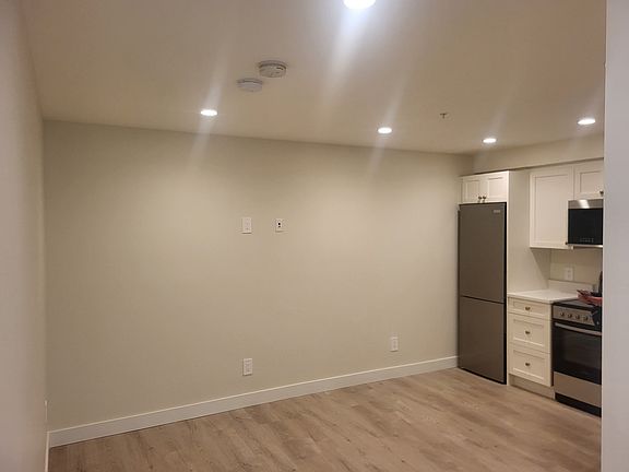 5th image of 7047 Brailsford Pl