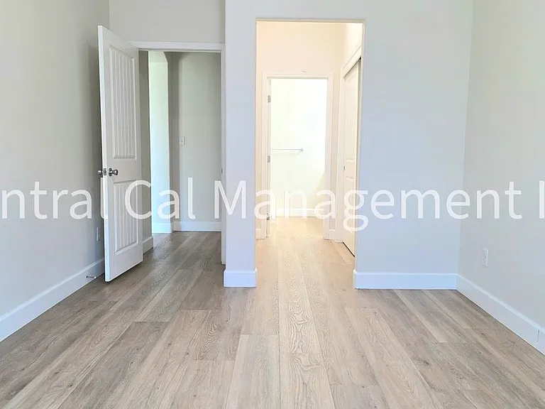 9029 Almond Creek Dr — Photo 16