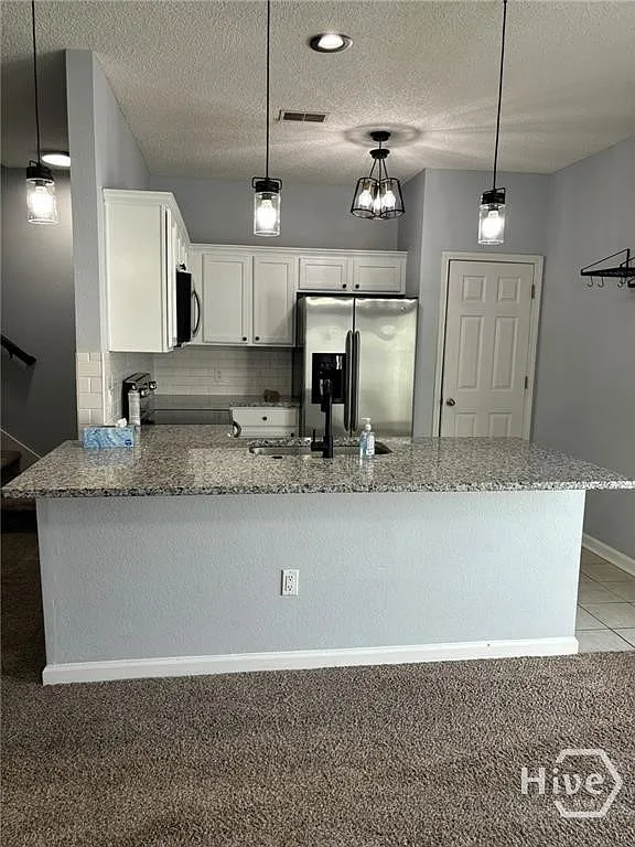 3 bed, 2.5 bath, 1588 sqft, $1,800 — Photo 4