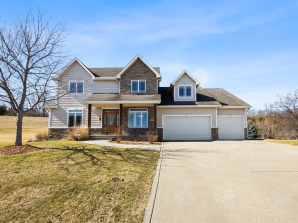 210 Marina Cove Ct, Polk City, IA 50226