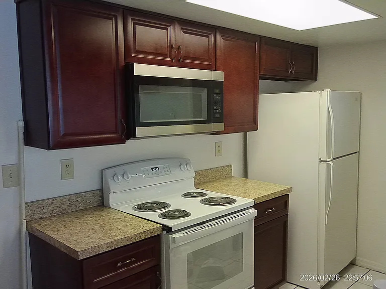 5015 Laguna Bay Cir #91 — Photo 9