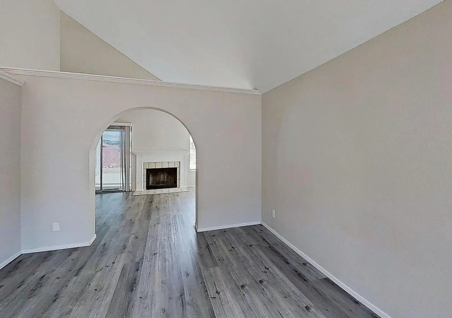 15730 Half Moon Lake Elsinore | Pet-Friendly Lake Elsinore Home Comfort, Convenience & Ready for ... — Photo 3