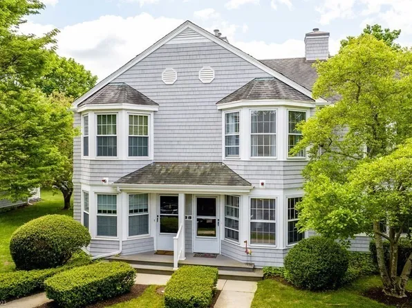 717 Dana Farm Unit 717, Fairhaven, MA 02719