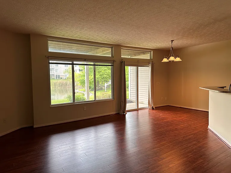 5667 Dockside Dr — Photo 3