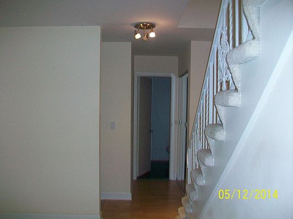 5th image of 100 E Lillian Ave APT 2B