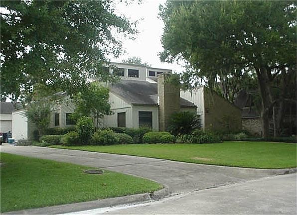 1st image of 3918 Pecan Valley Dr
