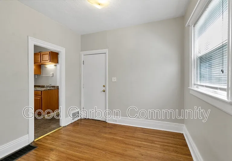 292 Richmond Lower Rear #LOWER-REAR — Photo 9