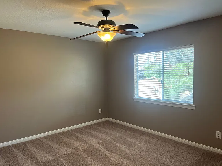 32180 Yosemite St — Photo 12