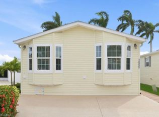 1055 Diamond Lake Cir, Naples, FL 34114